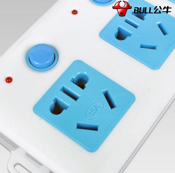 公牛（BULL）GN-309D 五孔独立开关大功率电源插座 3米